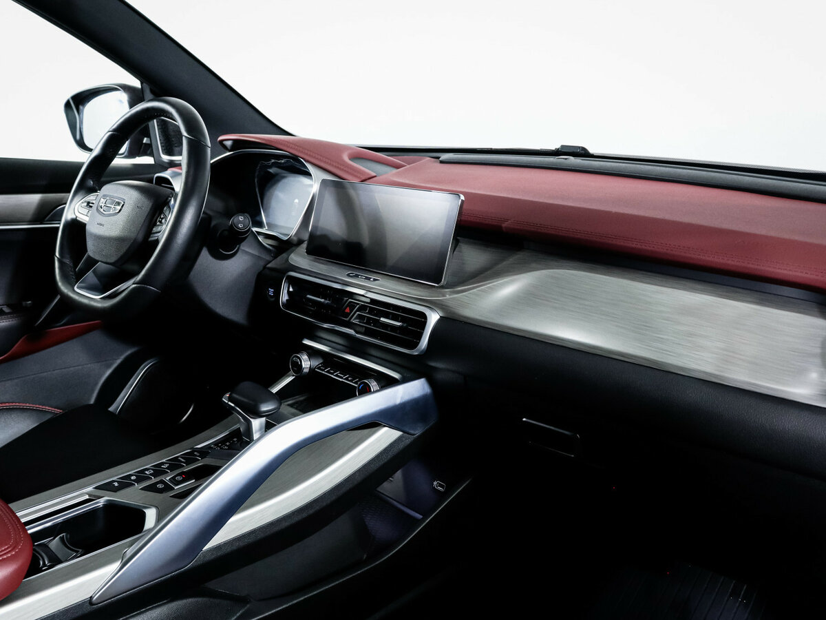 Geely Coolray 2023 года с пробегом. Фото: #8