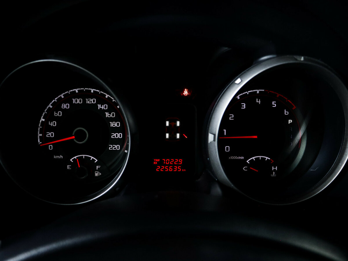 Б/У Митсубиши Паджеро 2012 года. Фото: #8