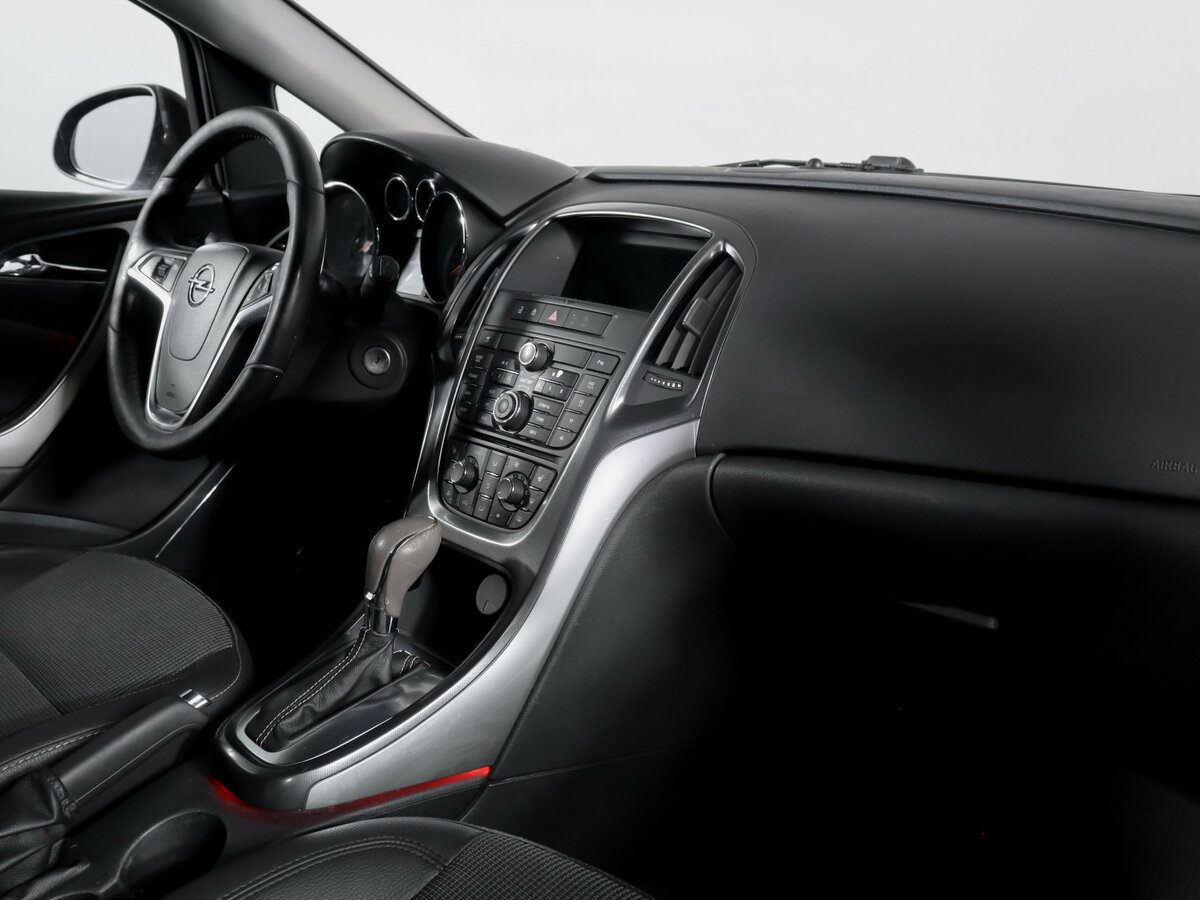 Б/У Опель Астра 2012 года. Фото: #6