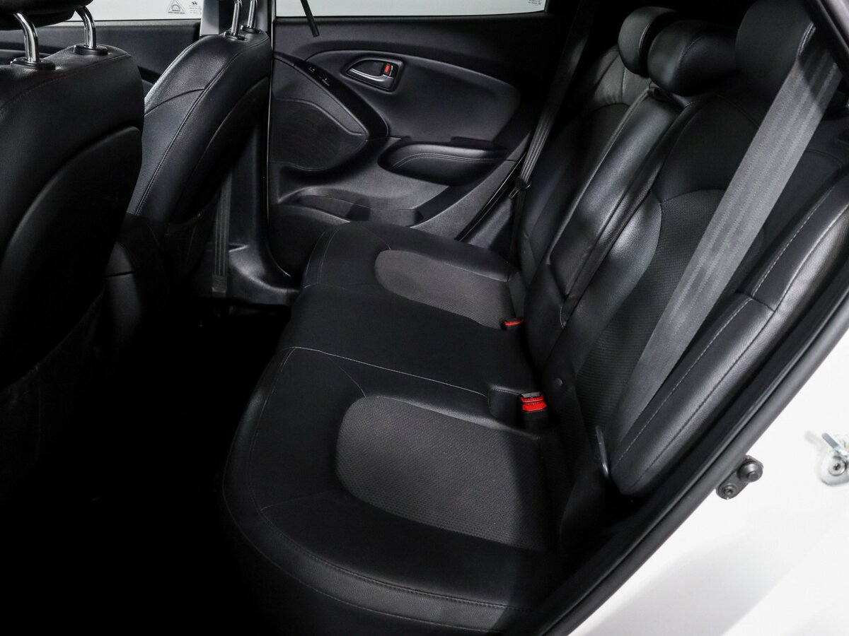 Б/У Хендай ай-икс35 2014 года. Фото: #7