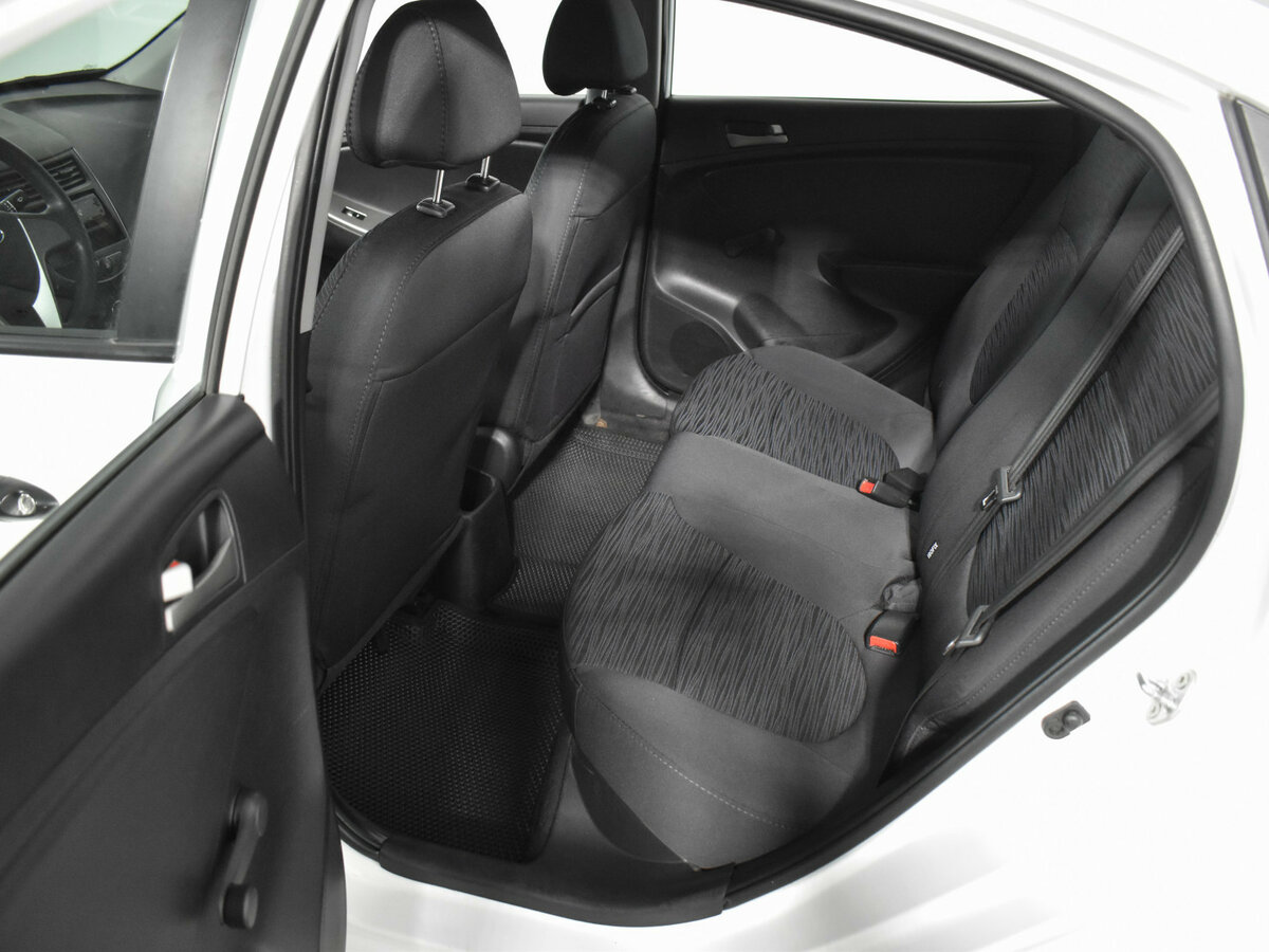 Б/У Хендай Солярис 2016 года. Фото: #9