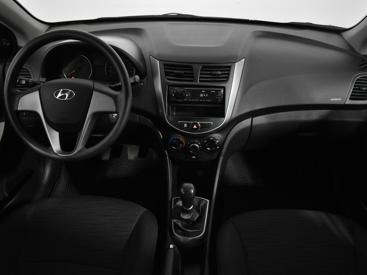 Б/У Хендай Солярис 2016 года. Фото: #11