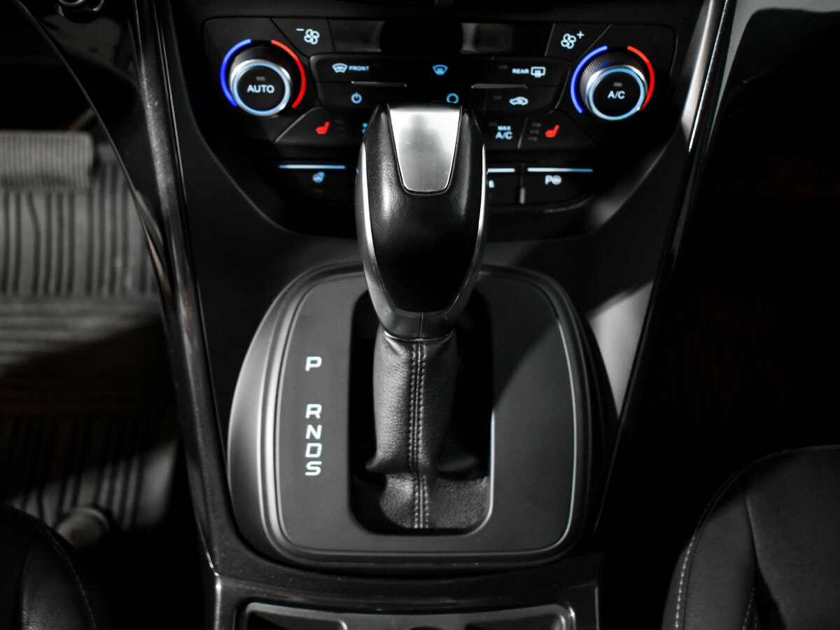 Б/У Форд Куга 2017 года. Фото: #8