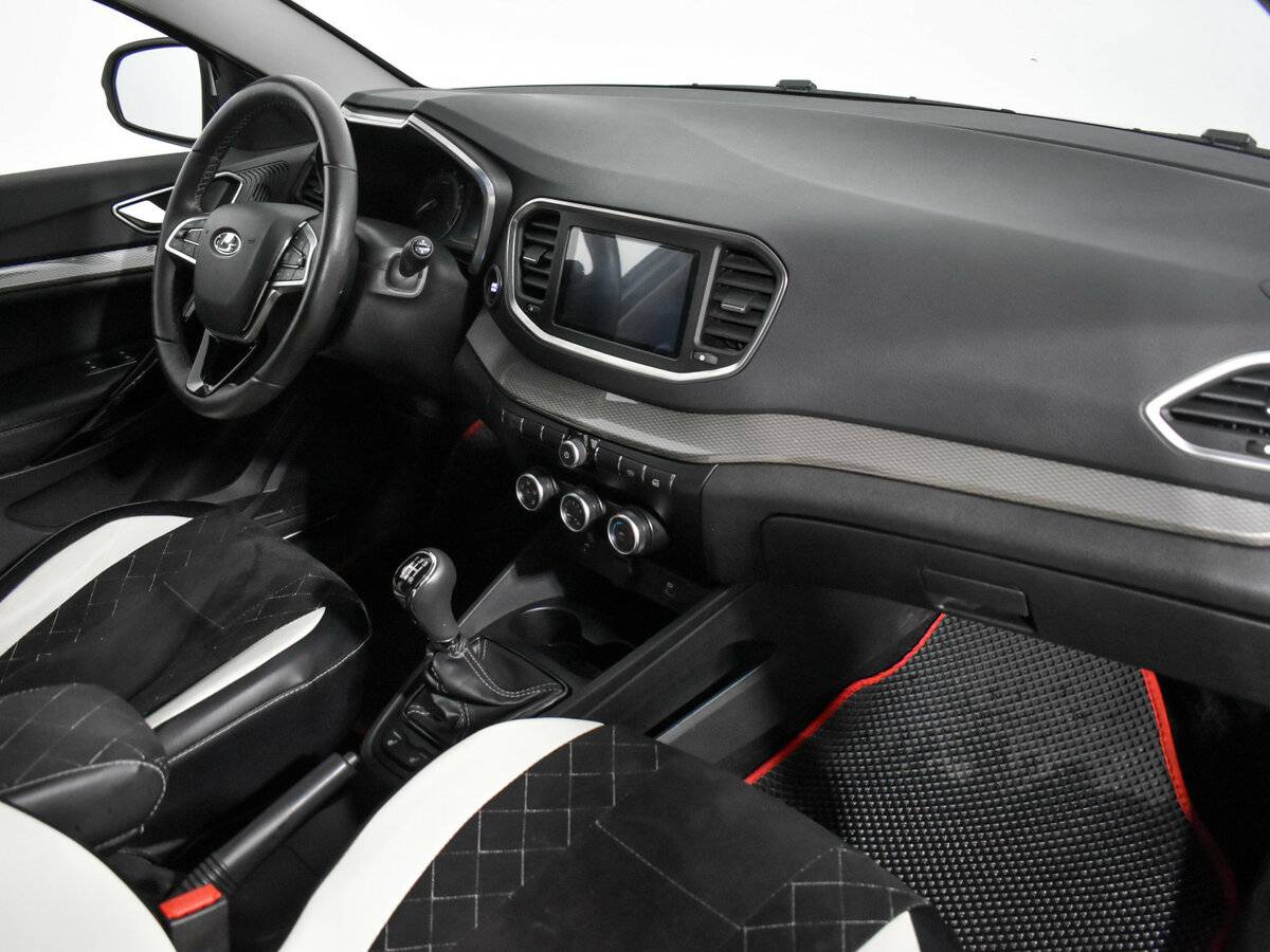 Lada (ВАЗ) Vesta 2023 года с пробегом. Фото: #11