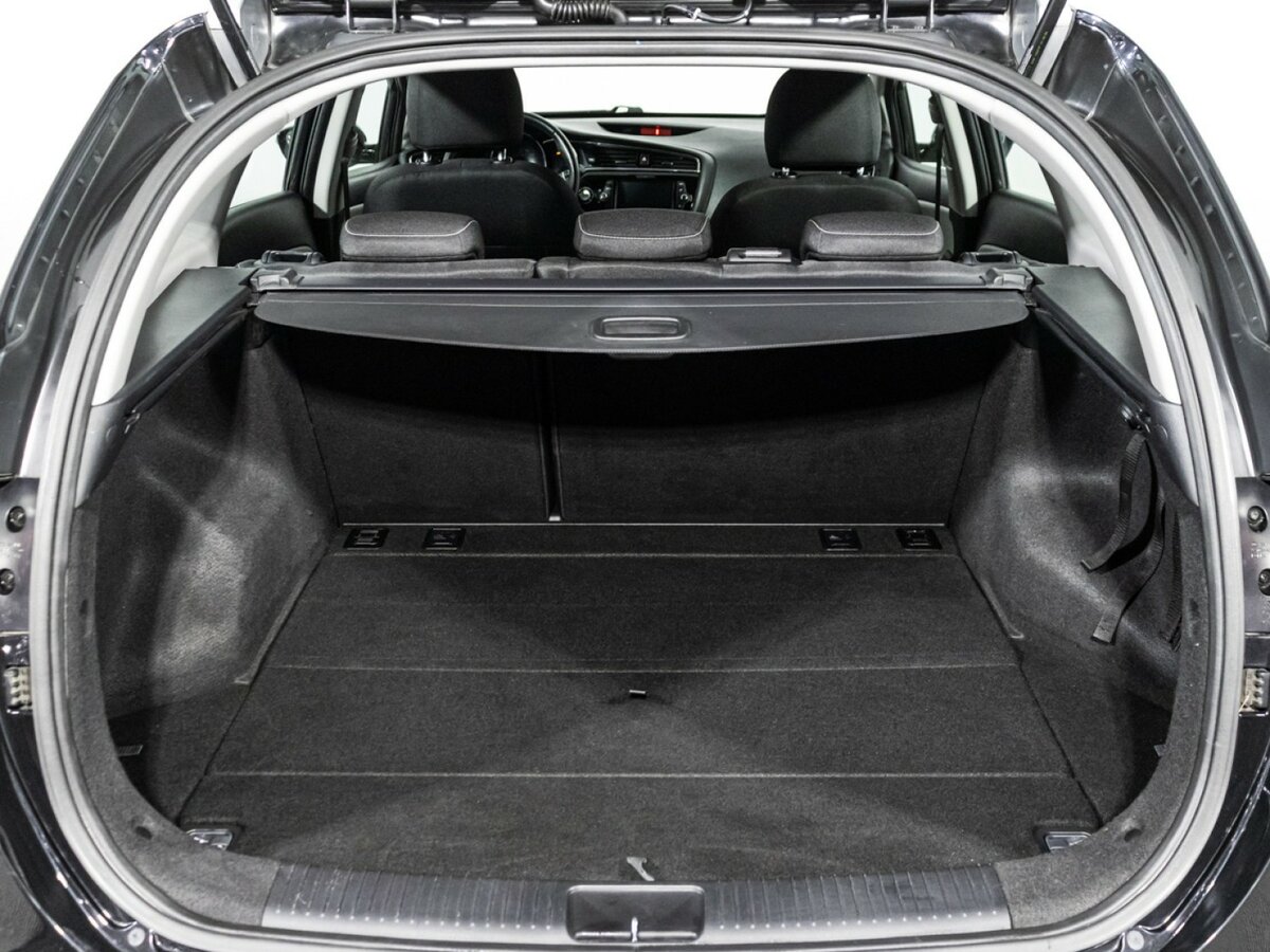 Б/У Киа Сид 2018 года. Фото: #18