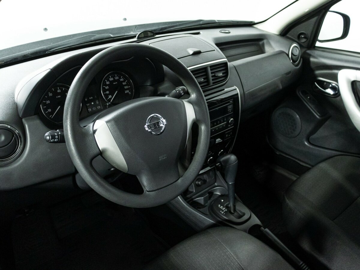 Б/У Ниссан Террано 2014 года. Фото: #10