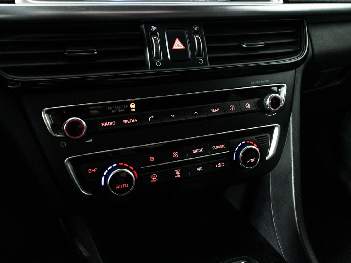 Б/У Киа Оптима 2018 года. Фото: #17