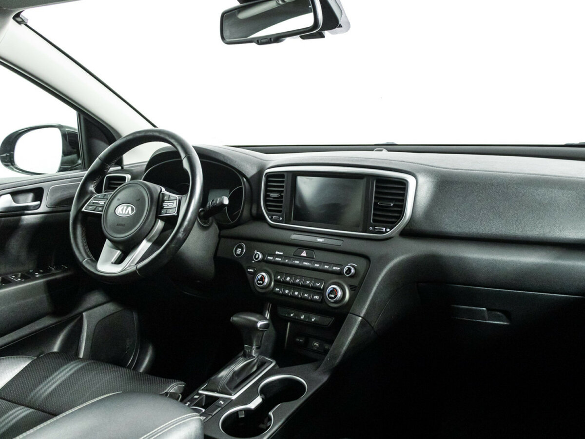 Б/У Киа Спортейдж 2020 года. Фото: #9