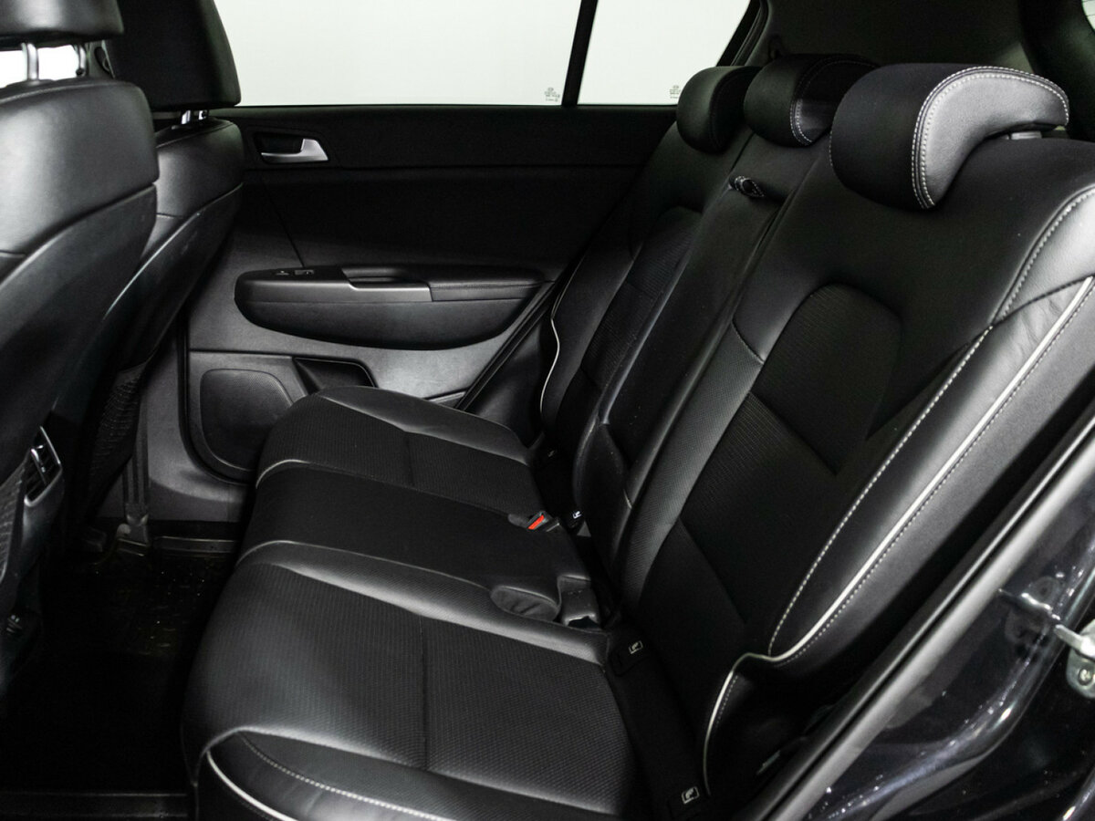 Б/У Киа Спортейдж 2020 года. Фото: #10