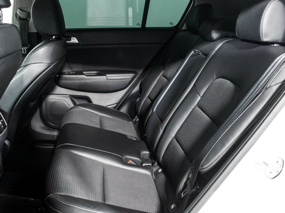 Б/У Киа Спортейдж 2017 года. Фото: #9