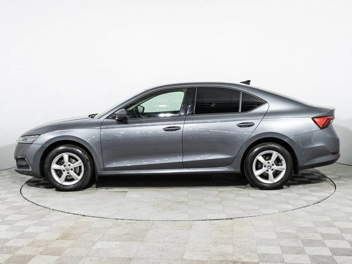 Б/У Шкода Октавия 2021 года. Фото: #7