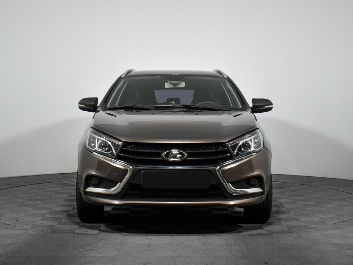 Lada (ВАЗ) Vesta 2018 года с пробегом. Фото: #1