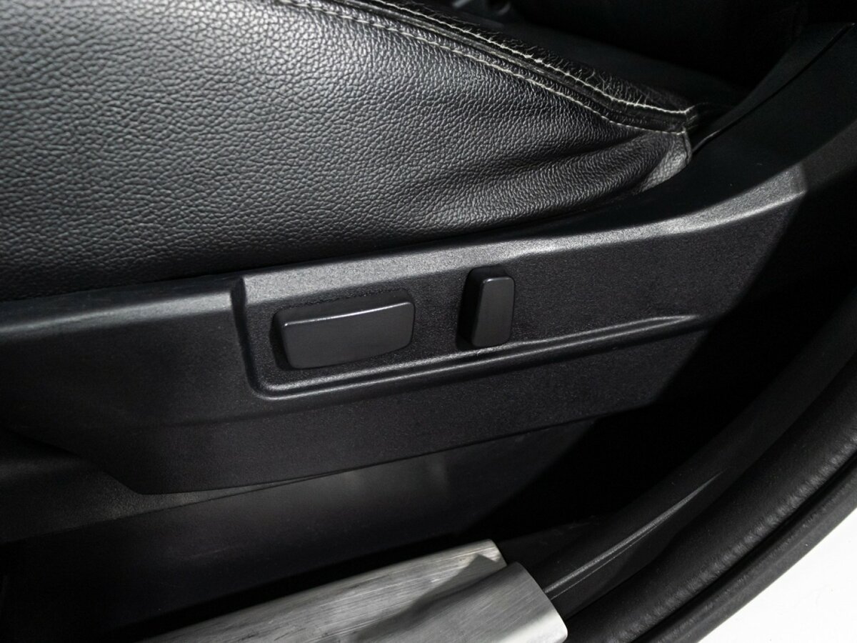 Б/У Митсубиши Оутлэндер 2014 года. Фото: #14