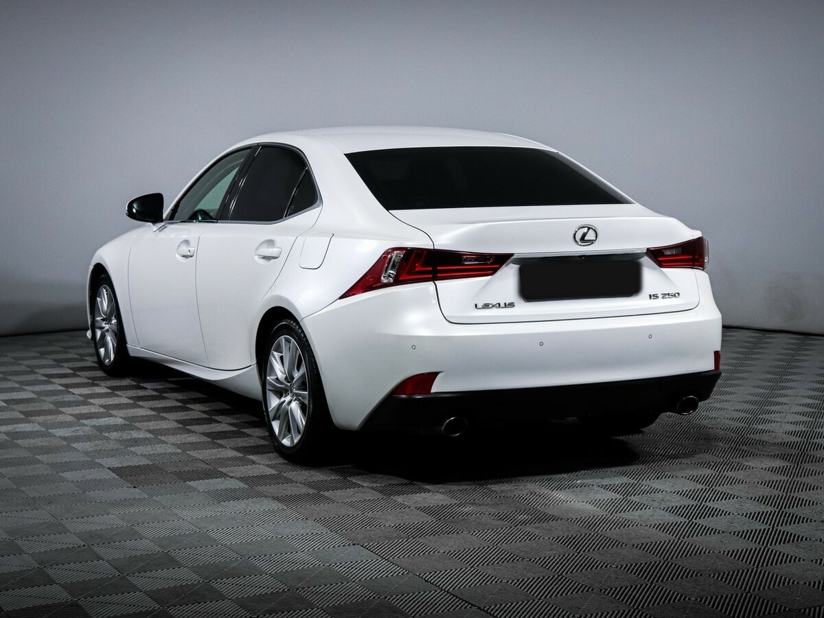 Lexus IS 2013 года с пробегом. Фото: #5