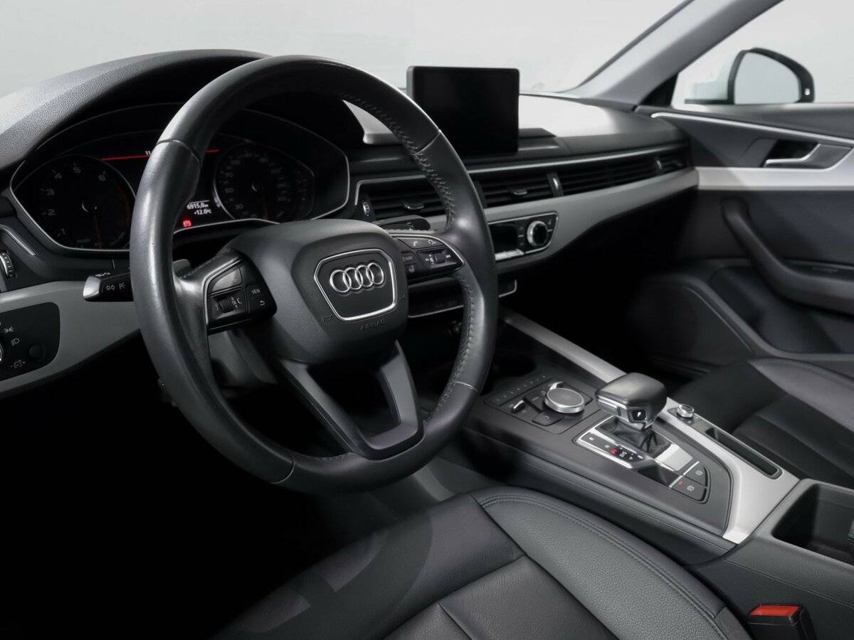 Audi A4 2019 года с пробегом. Фото: #13