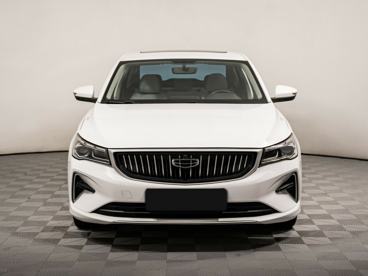 Б/У Джили Эмгранд 2023 года. Фото: #1