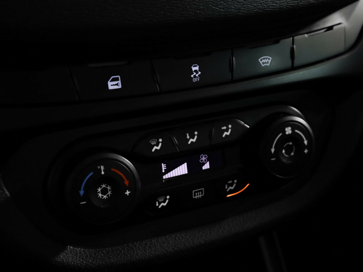 Lada (ВАЗ) Vesta 2021 года с пробегом. Фото: #12