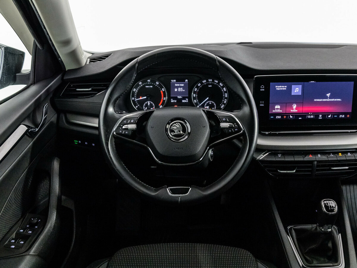 Б/У Шкода Октавия 2021 года. Фото: #8