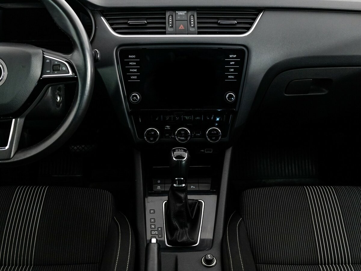 Б/У Шкода Октавия 2019 года. Фото: #9