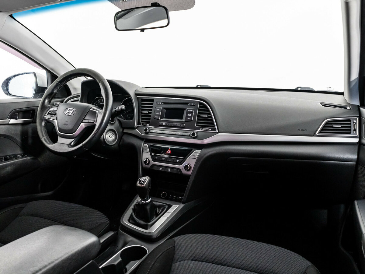 Б/У Хендай Елантра 2016 года. Фото: #6