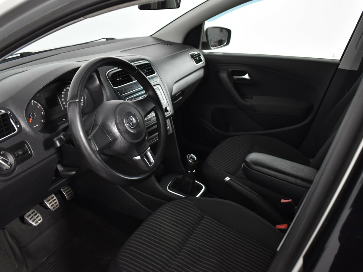 Б/У Фольксваген Поло 2014 года. Фото: #8