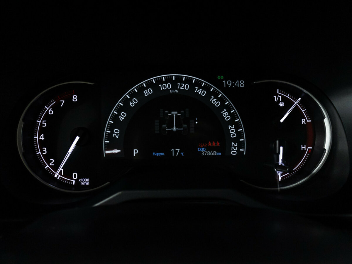 Toyota RAV4 2020 года с пробегом. Фото: #11