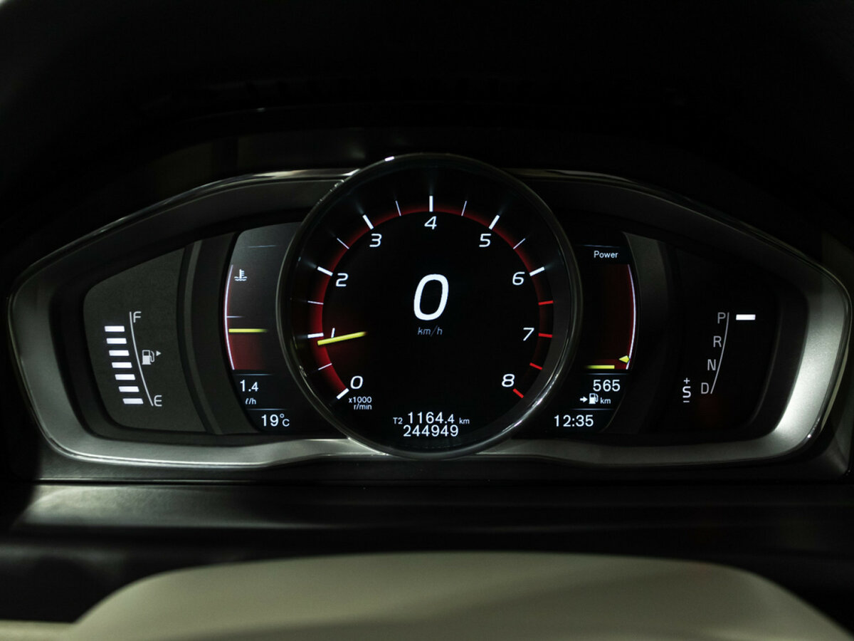 Б/У Вольво С80 2014 года. Фото: #11