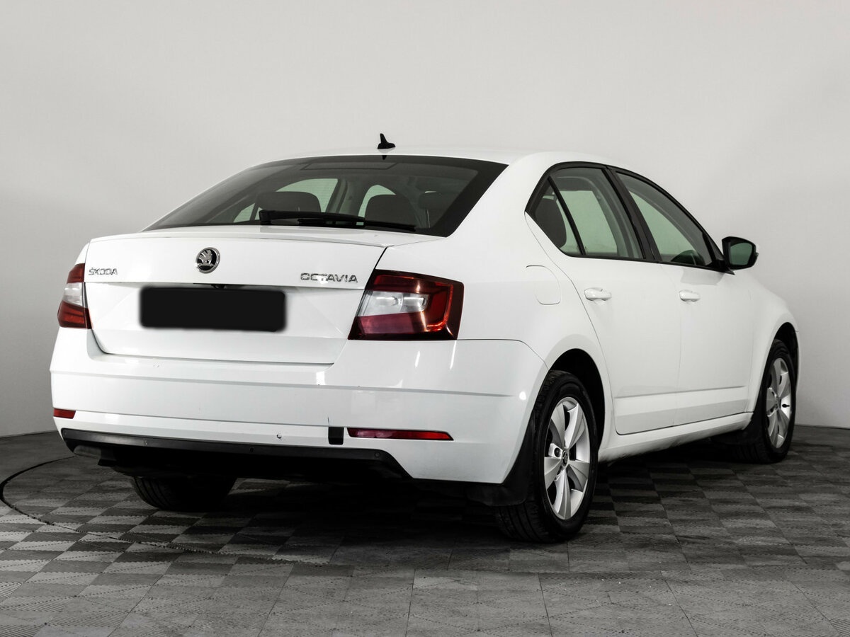 Б/У Шкода Октавия 2017 года. Фото: #3