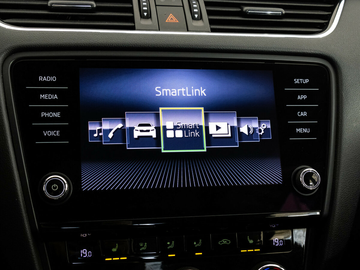 Б/У Шкода Октавия 2017 года. Фото: #11