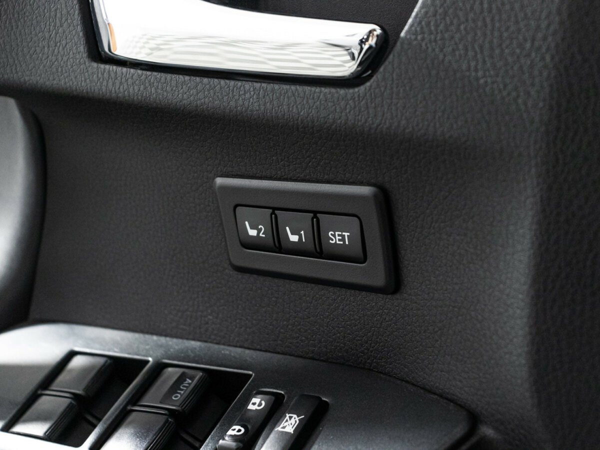 Б/У Тойота Рав4 2016 года. Фото: #14