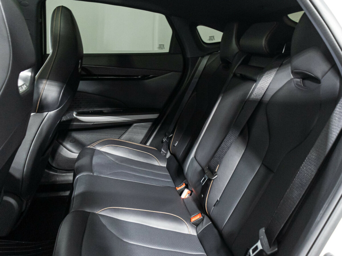 Changan UNI-V 2023 года с пробегом. Фото: #9