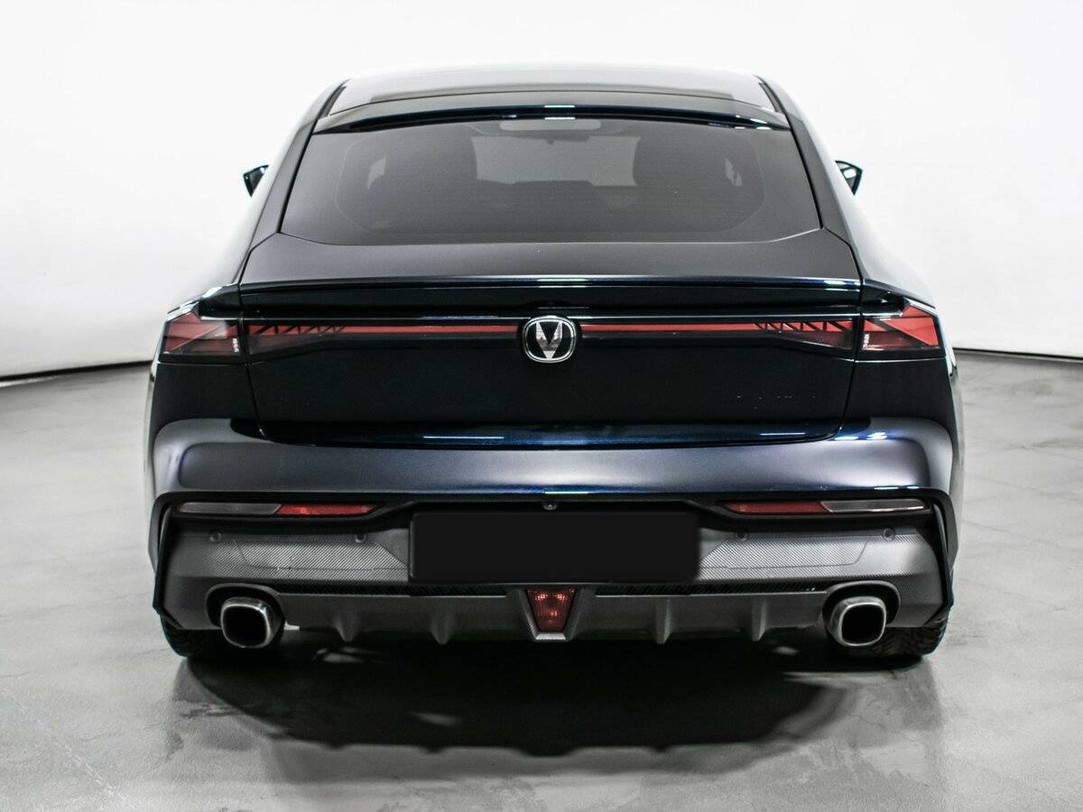 Changan UNI-V 2023 года с пробегом. Фото: #5