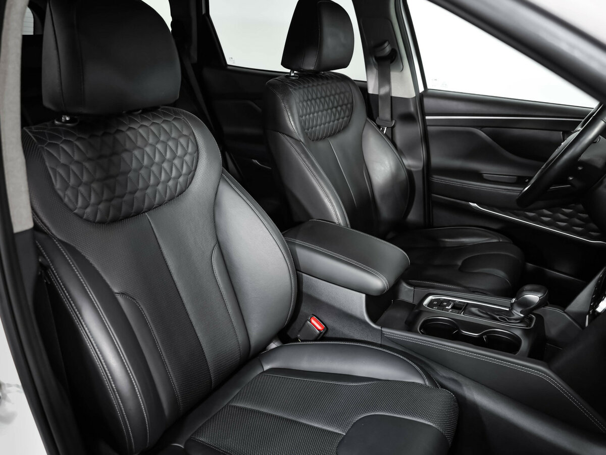 Hyundai Santa Fe 2020 года с пробегом. Фото: #22