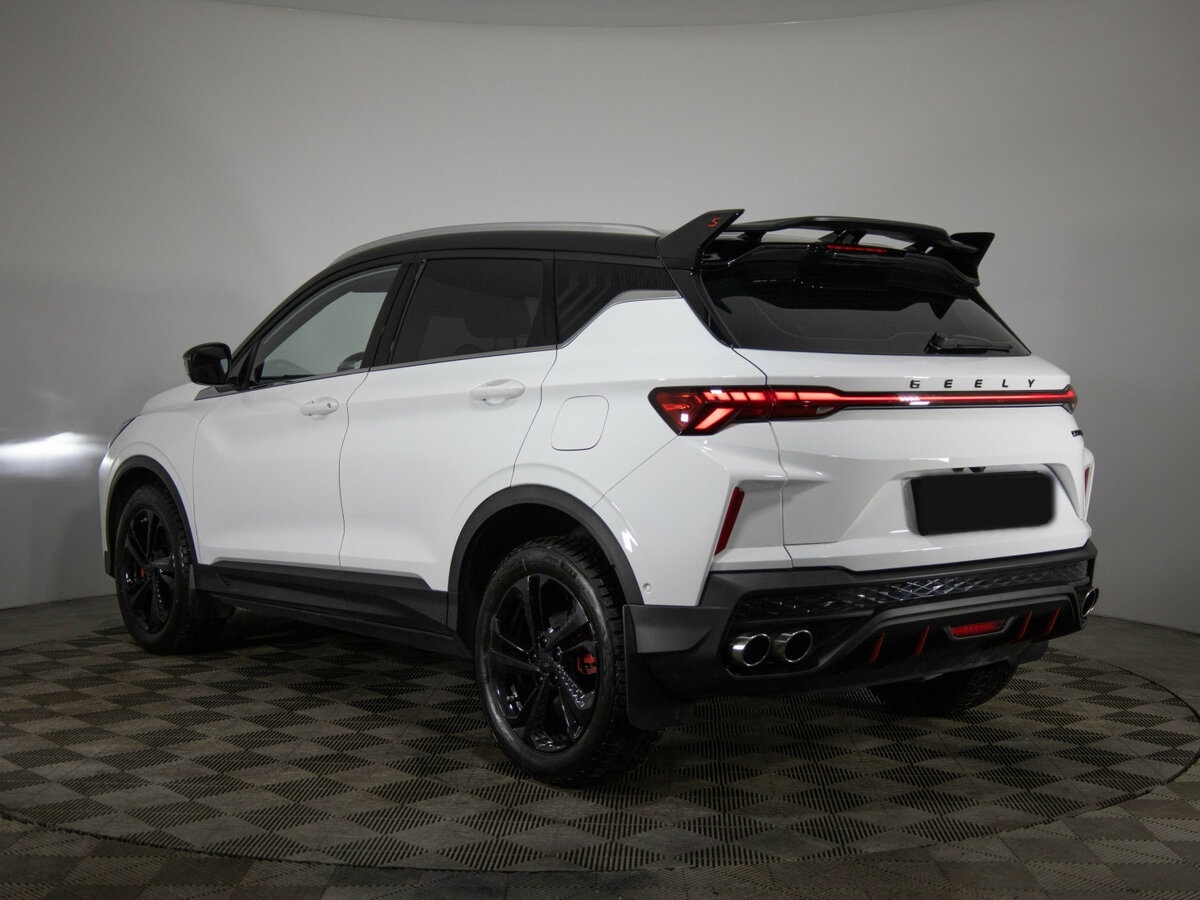 Geely Coolray 2023 года с пробегом. Фото: #5