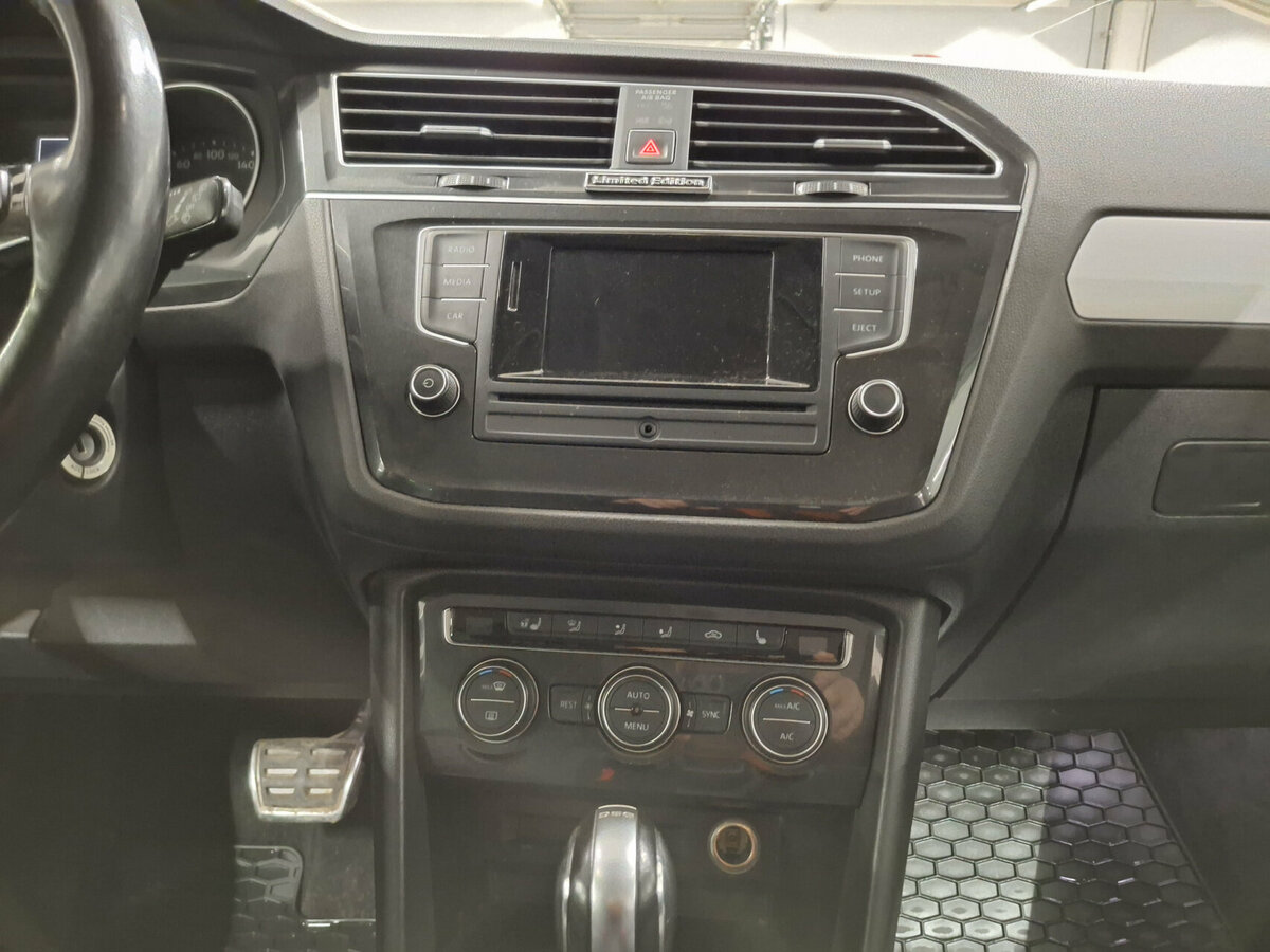 Volkswagen Tiguan 2017 года с пробегом. Фото: #14