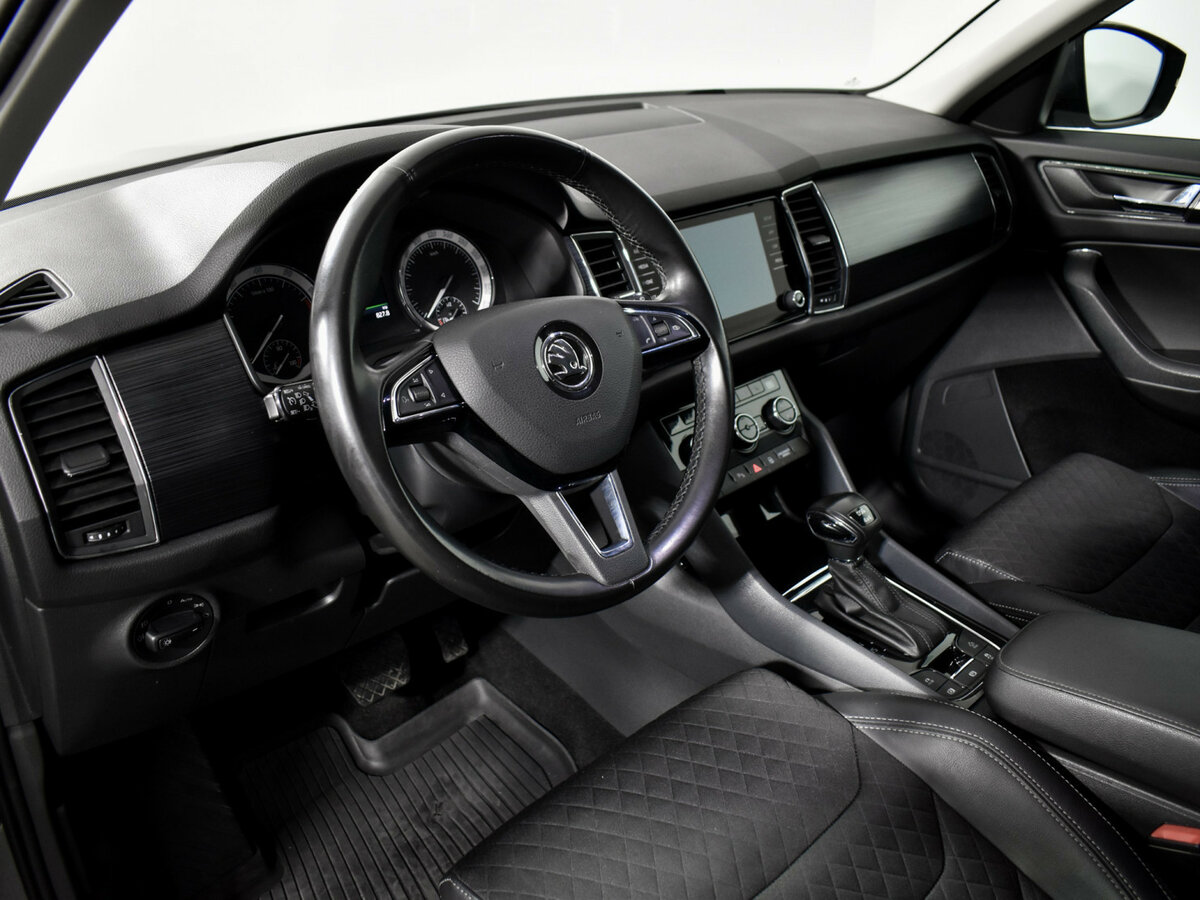 Б/У Шкода Кодиак 2018 года. Фото: #8