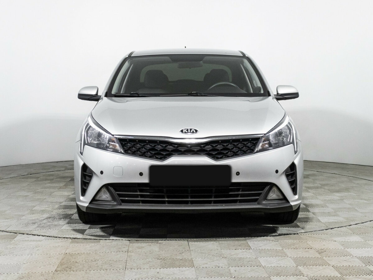 Б/У Киа Рио 2021 года. Фото: #1