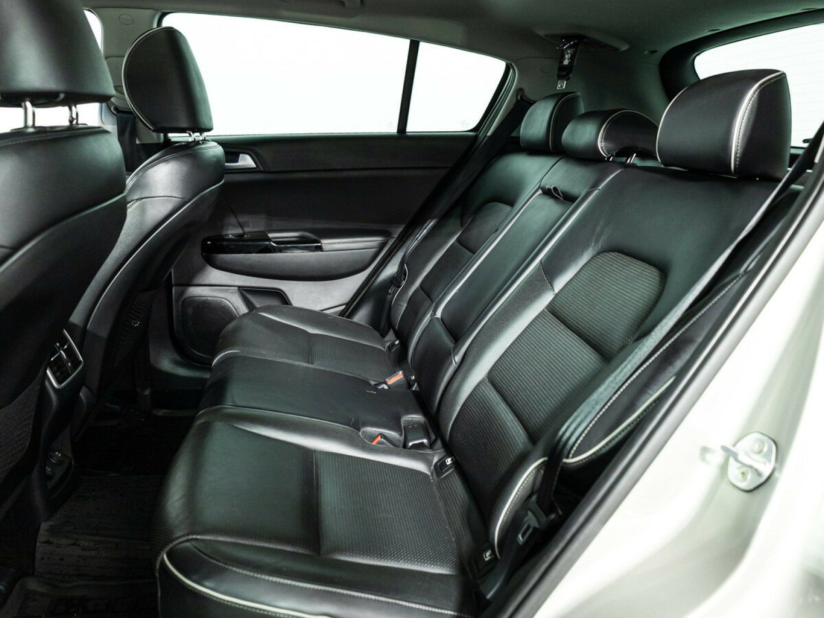 Б/У Киа Спортейдж 2016 года. Фото: #8