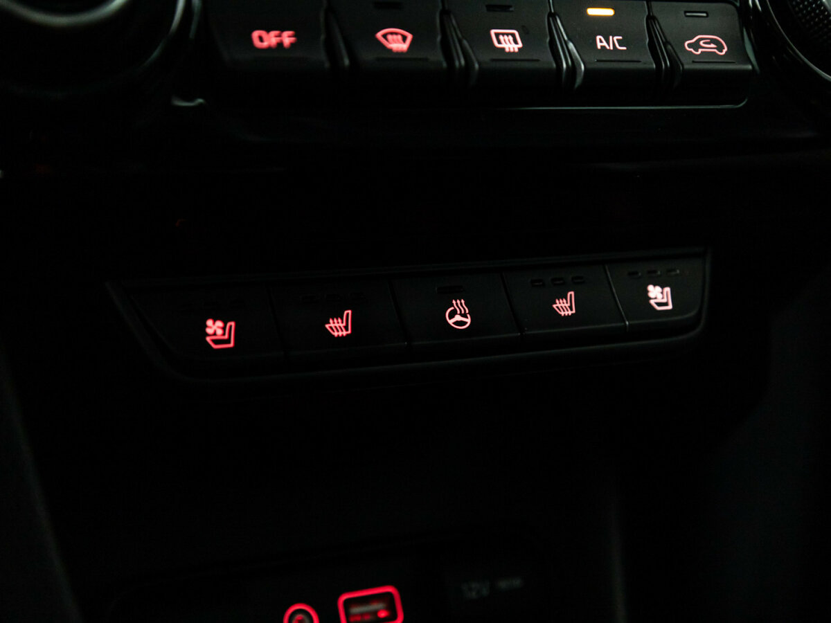 Б/У Киа Спортейдж 2016 года. Фото: #21