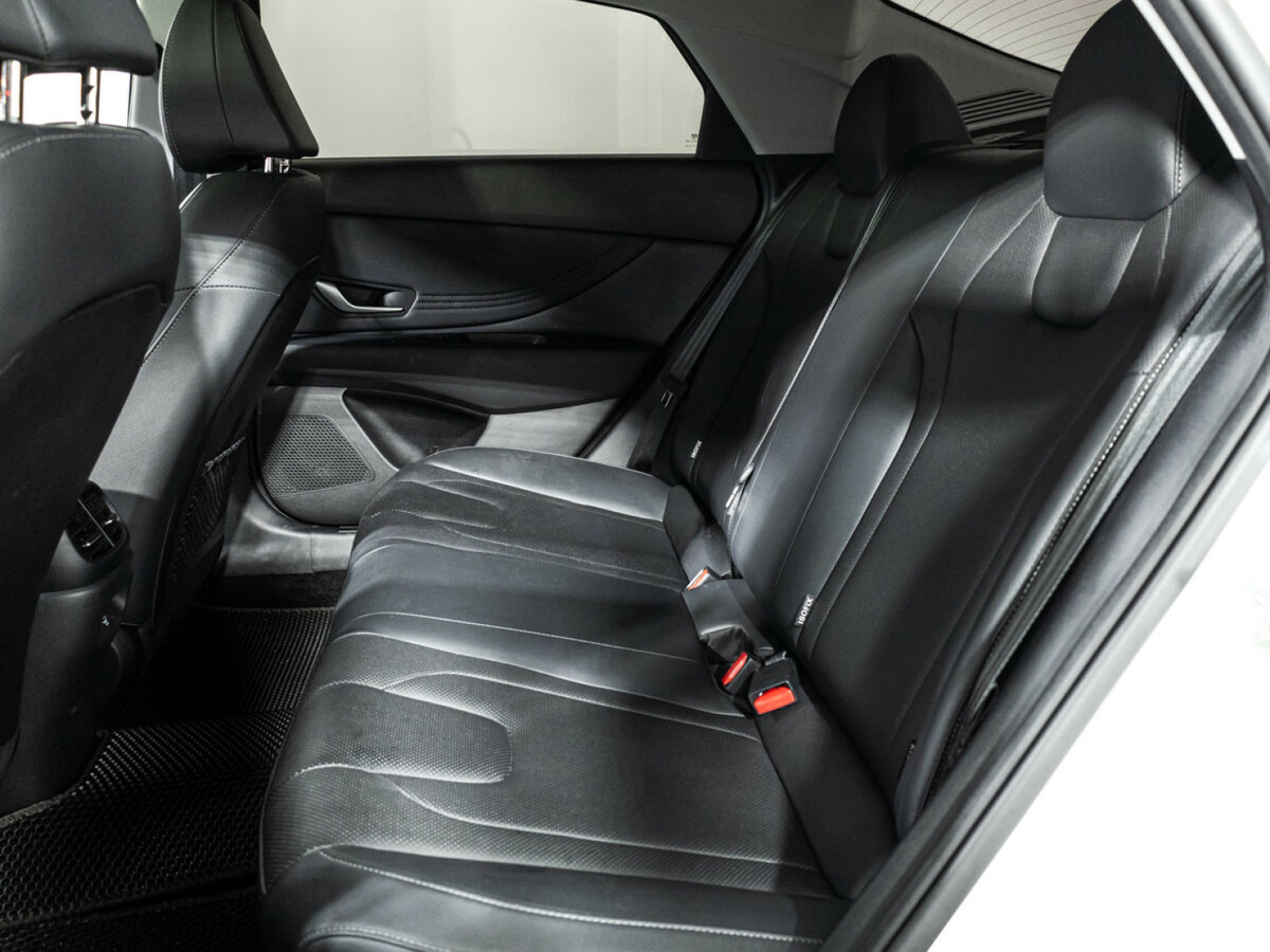 Б/У Хендай Елантра 2023 года. Фото: #9