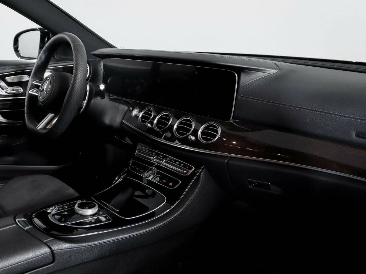 Mercedes-Benz E-Класс 2017 года с пробегом. Фото: #8