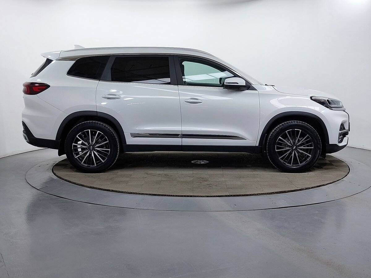 Chery Tiggo 8 2023 года с пробегом. Фото: #3