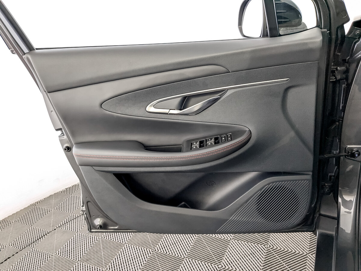 Changan UNI-T 2023 года с пробегом. Фото: #18