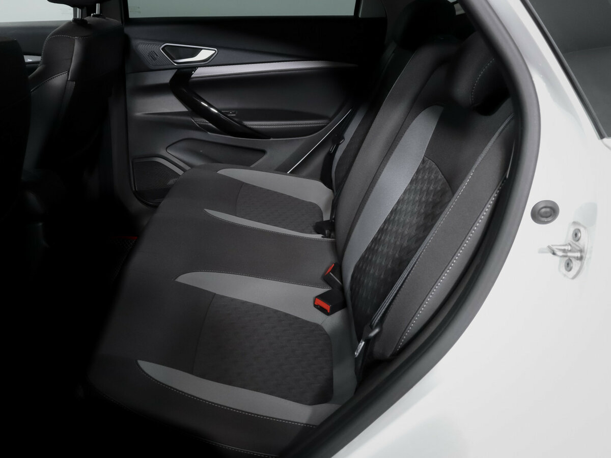 Lada (ВАЗ) Vesta 2023 года с пробегом. Фото: #7