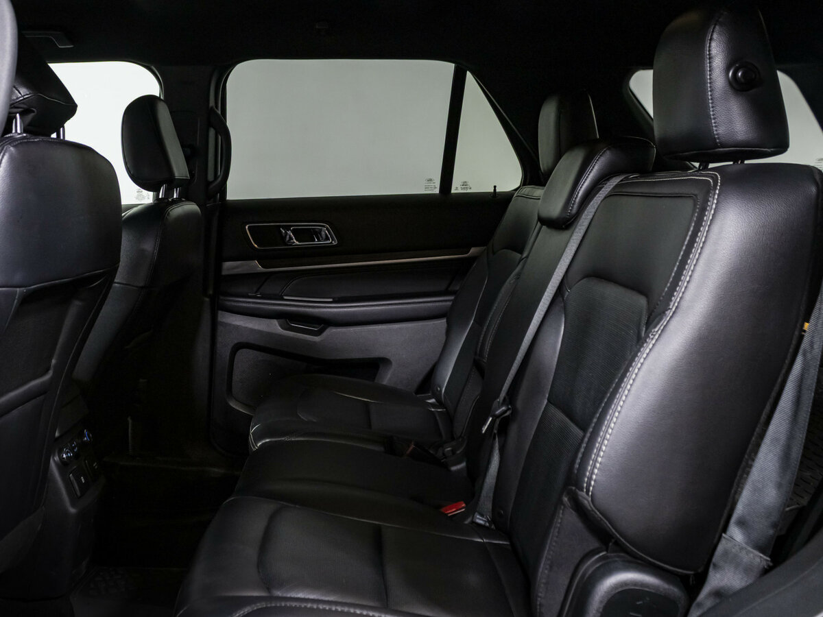 Ford Explorer 2018 года с пробегом. Фото: #10