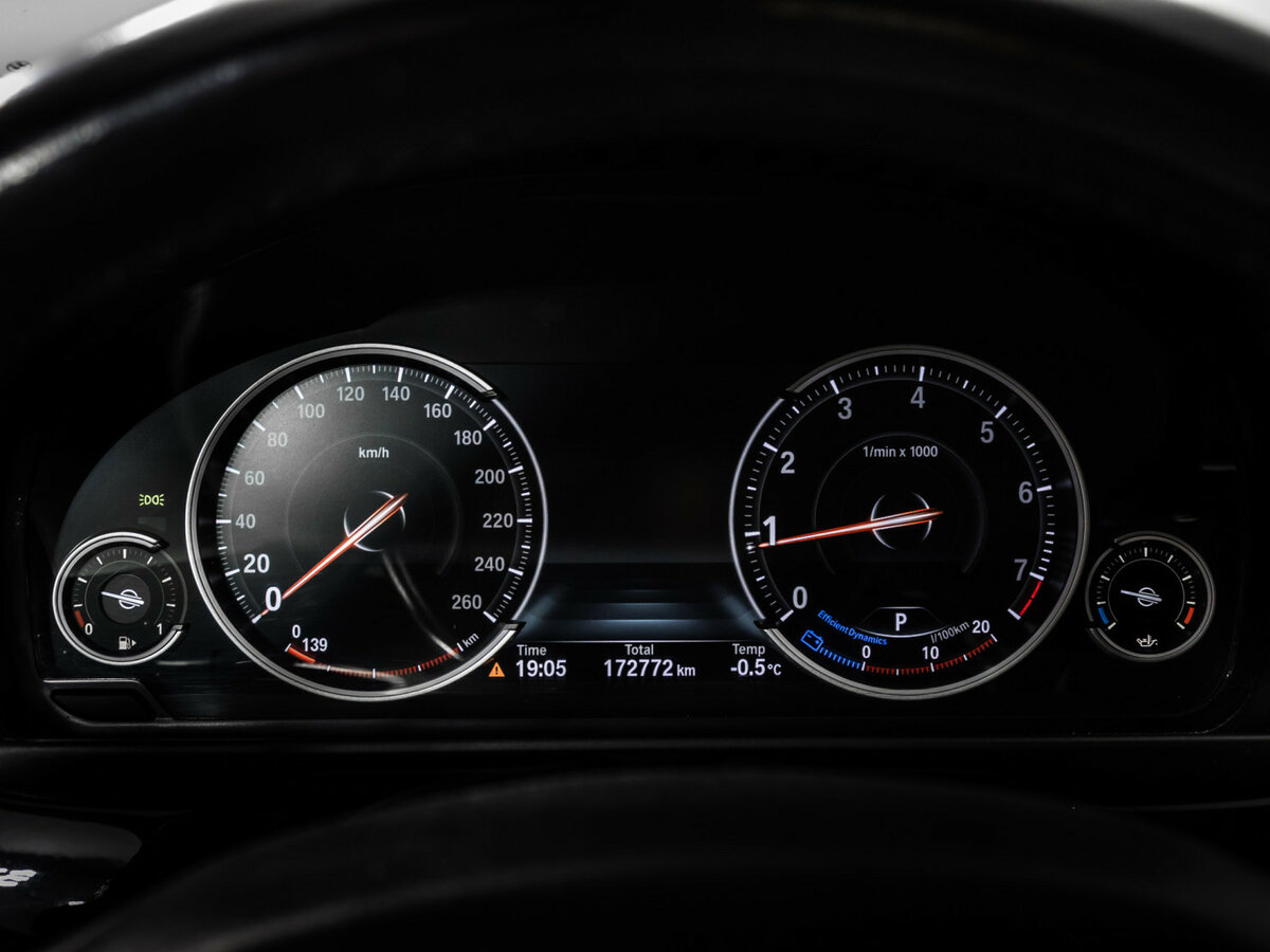 BMW 5 серии 2015 года с пробегом. Фото: #8