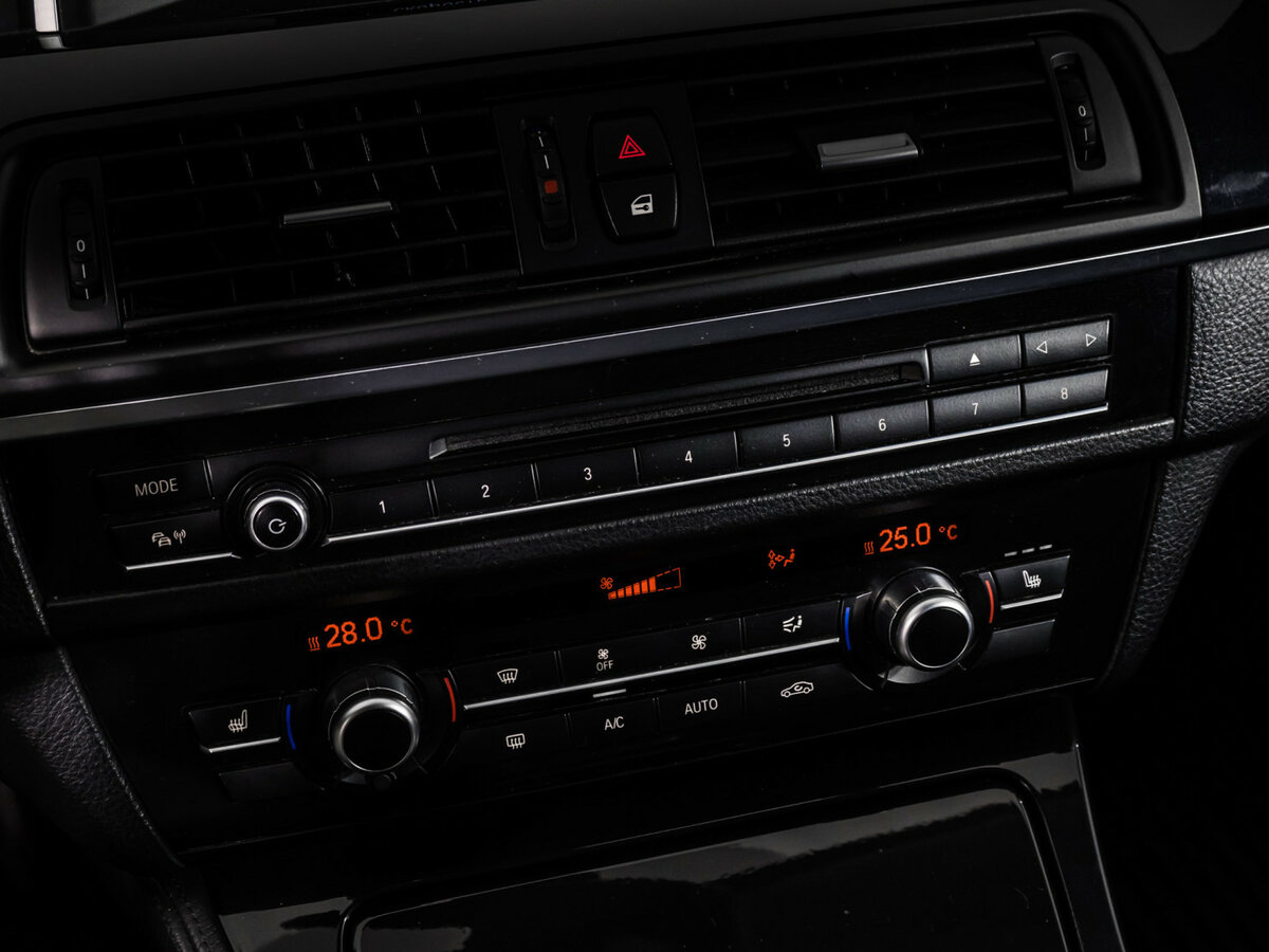 BMW 5 серии 2015 года с пробегом. Фото: #16