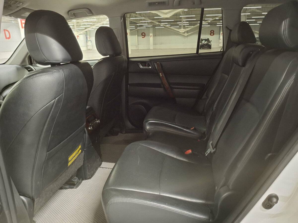 Toyota Highlander 2012 года с пробегом. Фото: #11