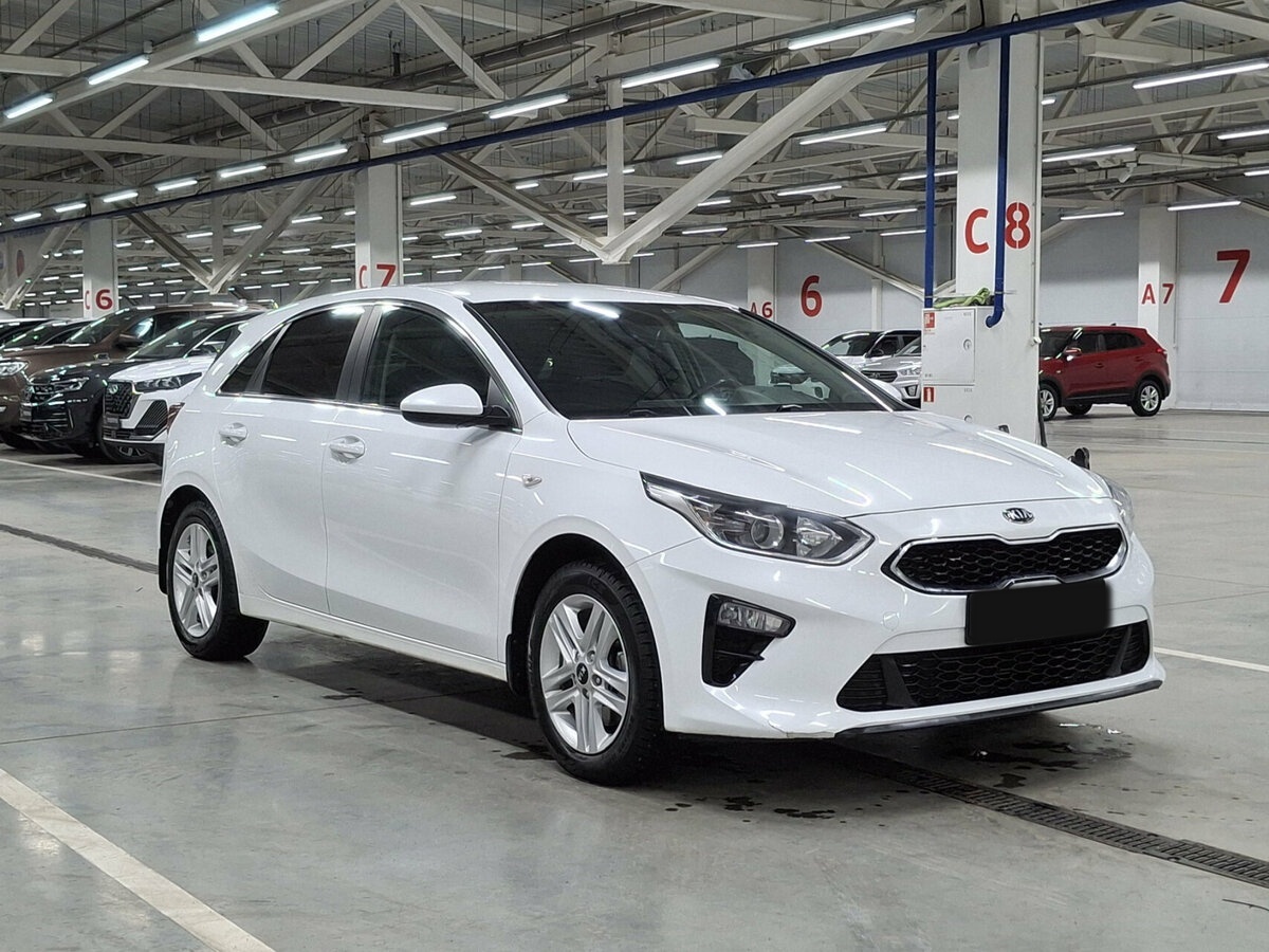 Kia Ceed 2019 года с пробегом. Фото: #2