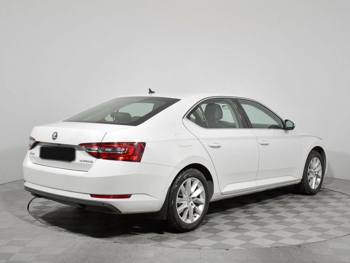 Б/У Шкода Суперб 2018 года. Фото: #3